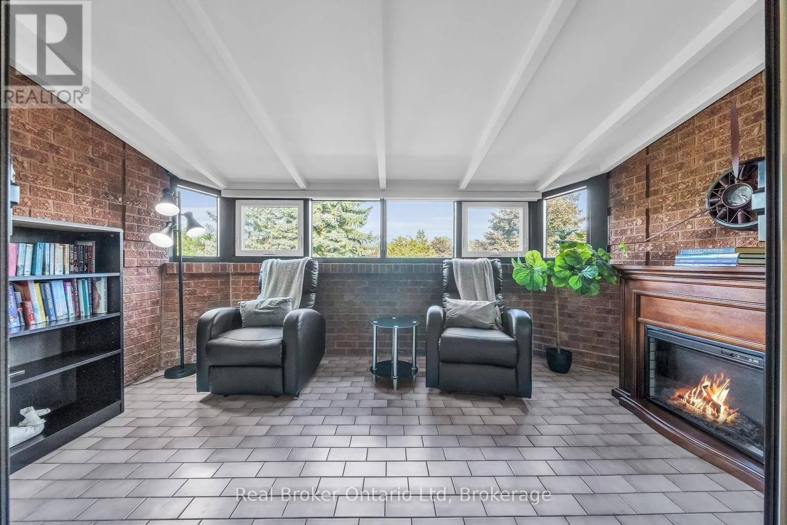 314 - 150 WILSON STREET W, #314