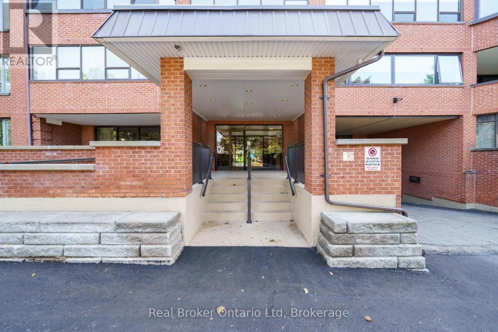 314 - 150 WILSON STREET W, #314