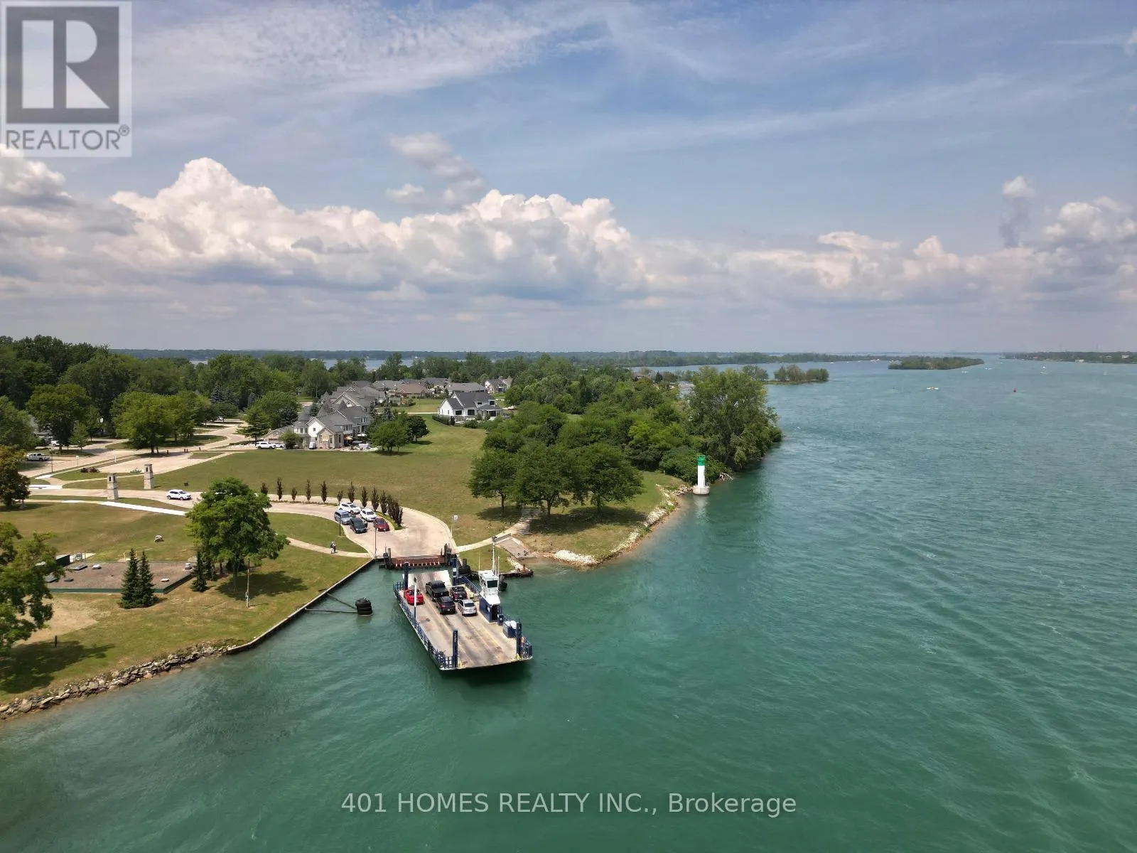271 CRYSTAL BAY DRIVE