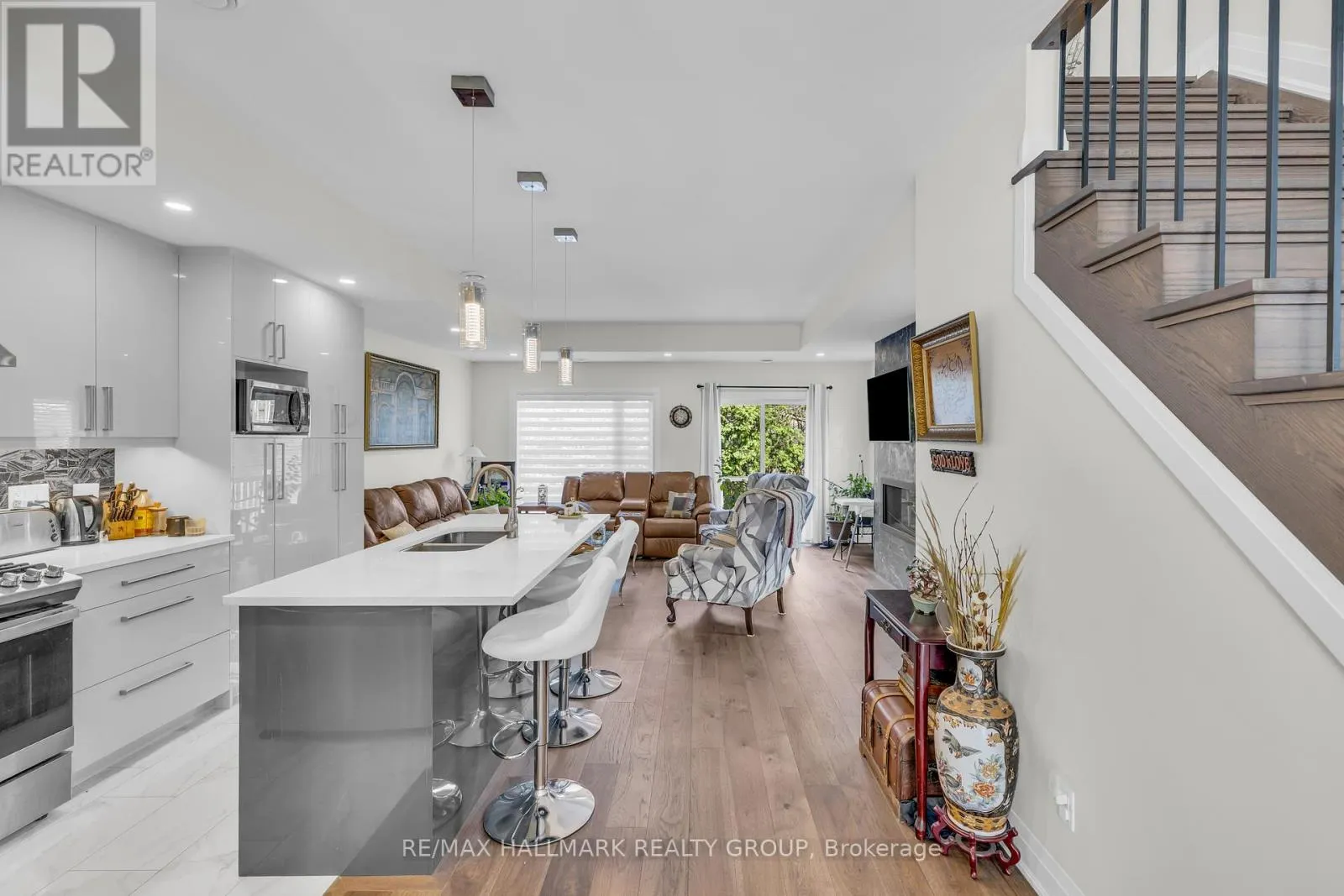 165 LONGPRE STREET