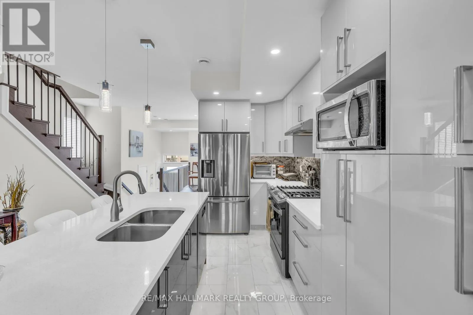 165 LONGPRE STREET