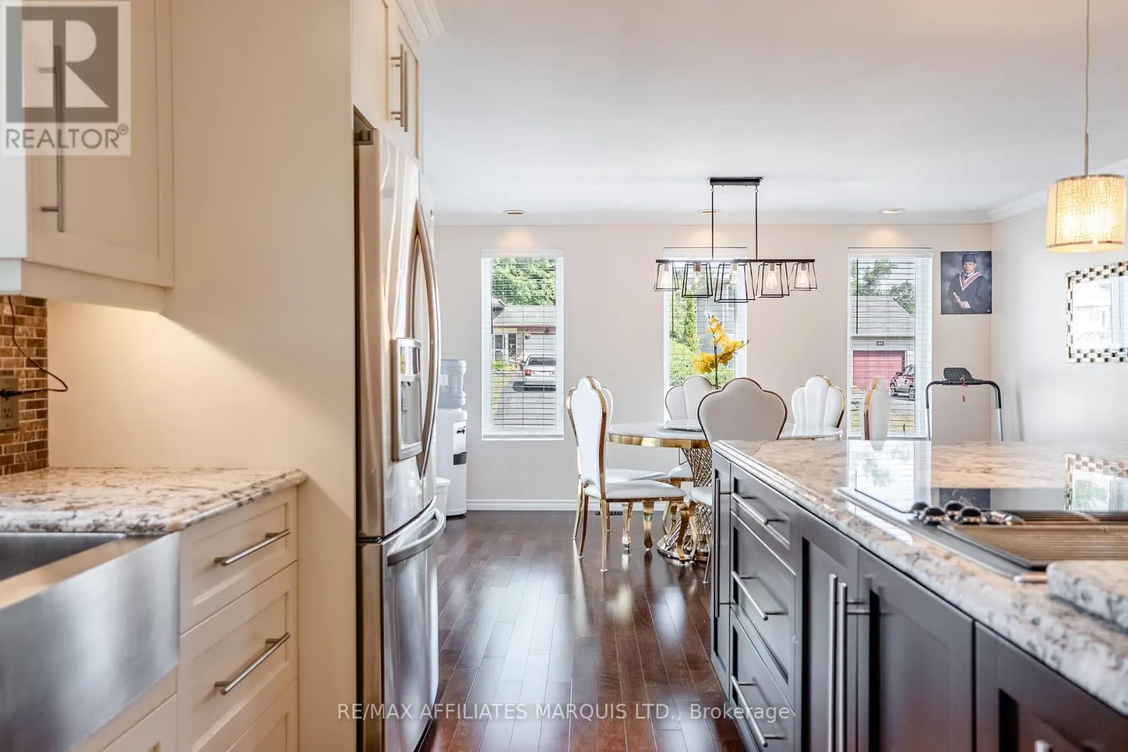 875 KENYON CRESCENT