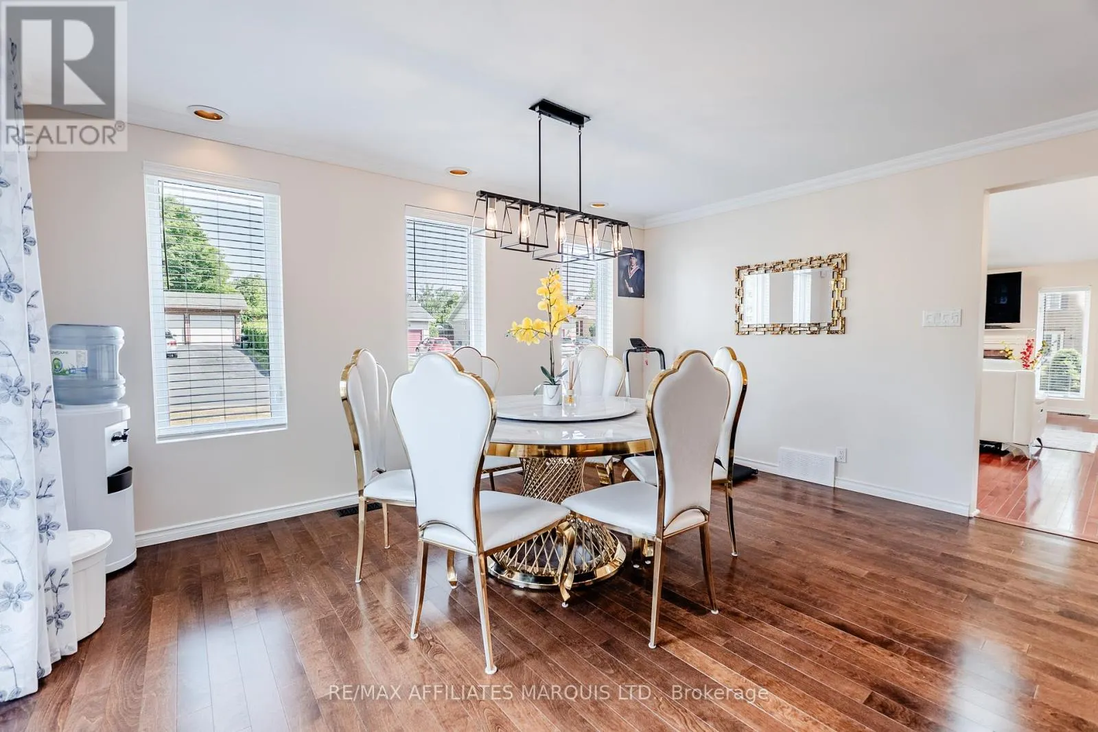 875 KENYON CRESCENT