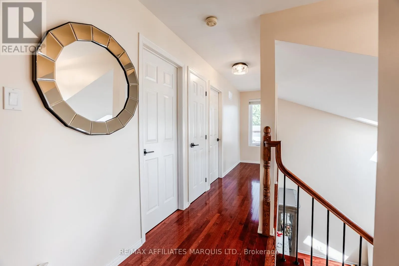 875 KENYON CRESCENT