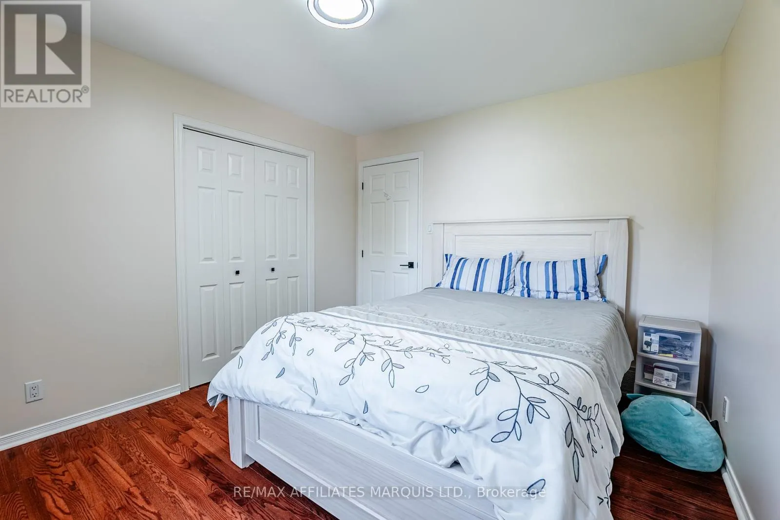 875 KENYON CRESCENT