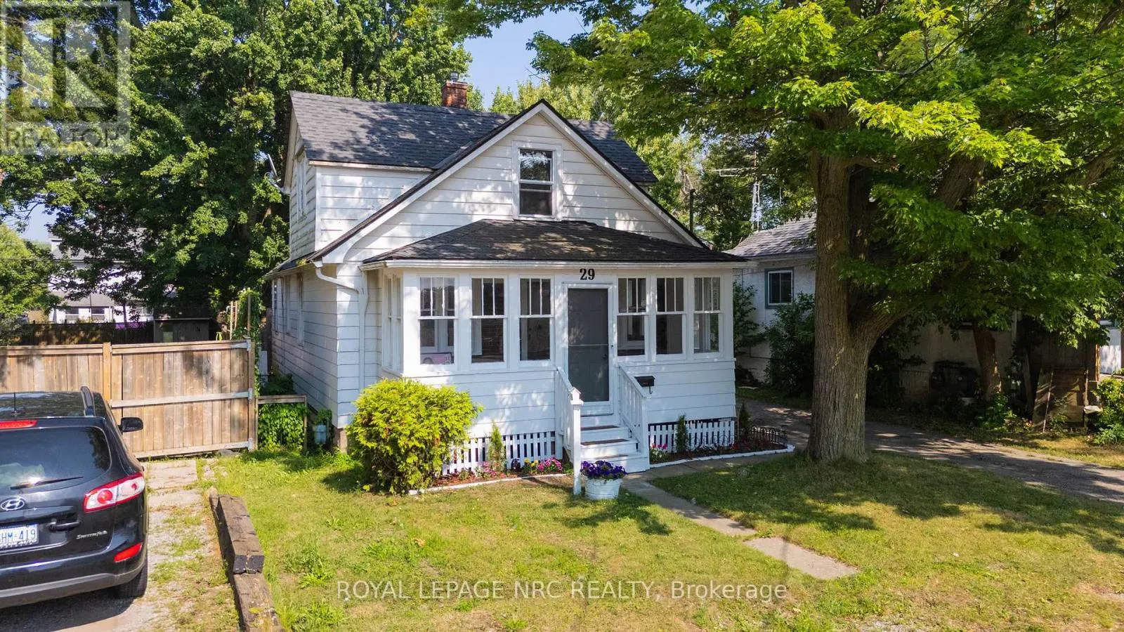 29 ERIE STREET