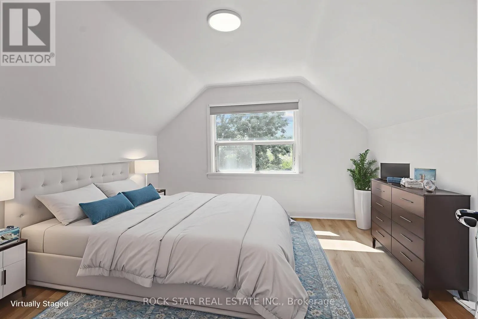 326 EAST 19TH STREET