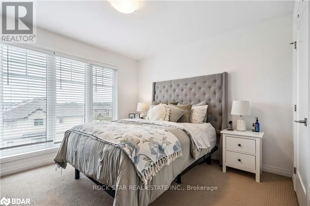 9 DODMAN CRESCENT