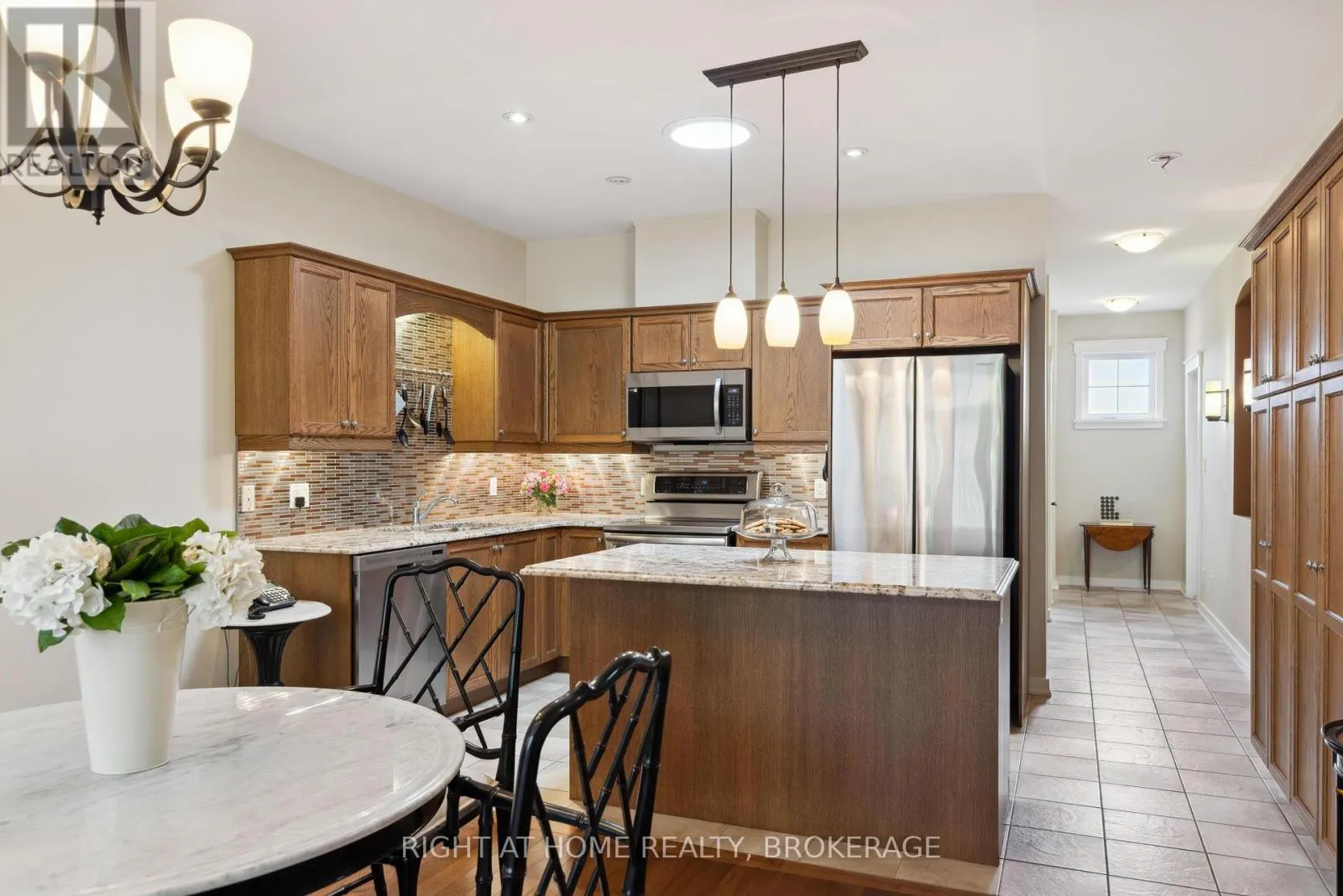 UNIT 17 - 2880 KING STREET, #Unit 17