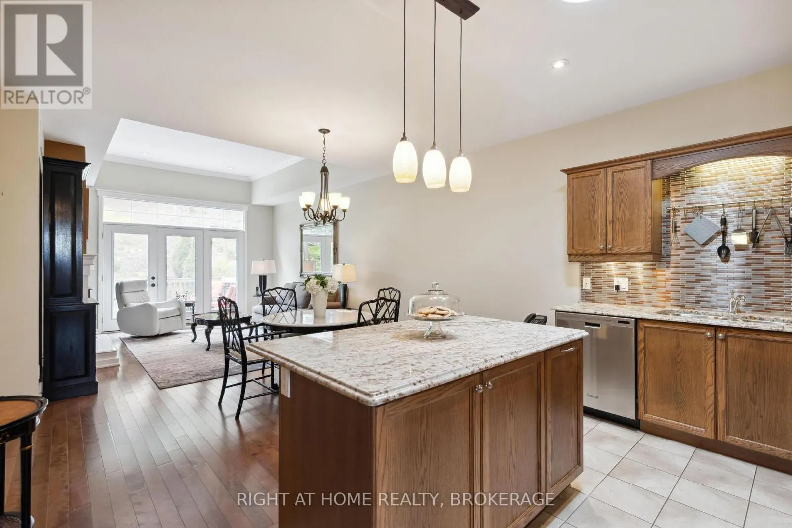 UNIT 17 - 2880 KING STREET, #Unit 17
