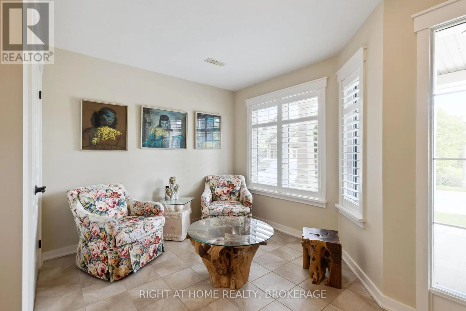 UNIT 17 - 2880 KING STREET, #Unit 17