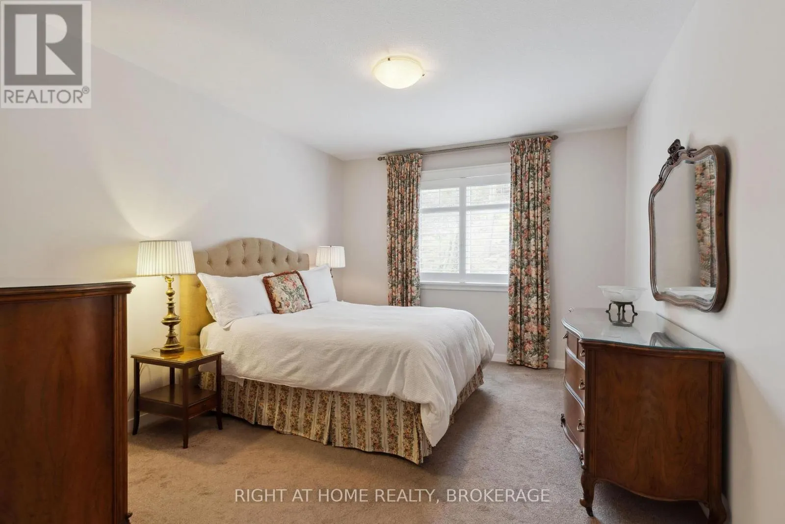 UNIT 17 - 2880 KING STREET, #Unit 17