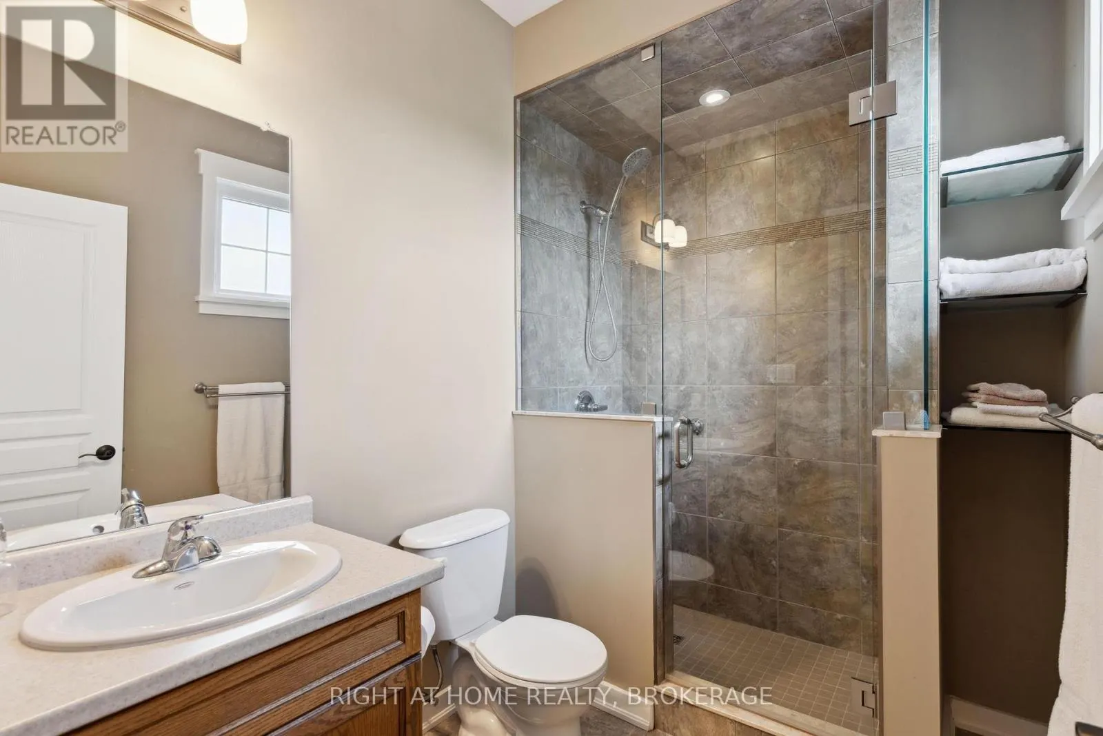 UNIT 17 - 2880 KING STREET, #Unit 17