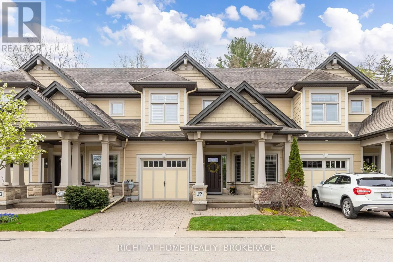 UNIT 17 - 2880 KING STREET, #Unit 17