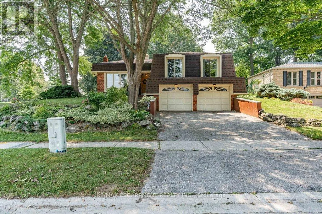 44 CEDARLAND DRIVE