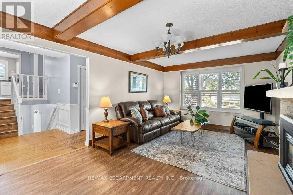 44 CEDARLAND DRIVE