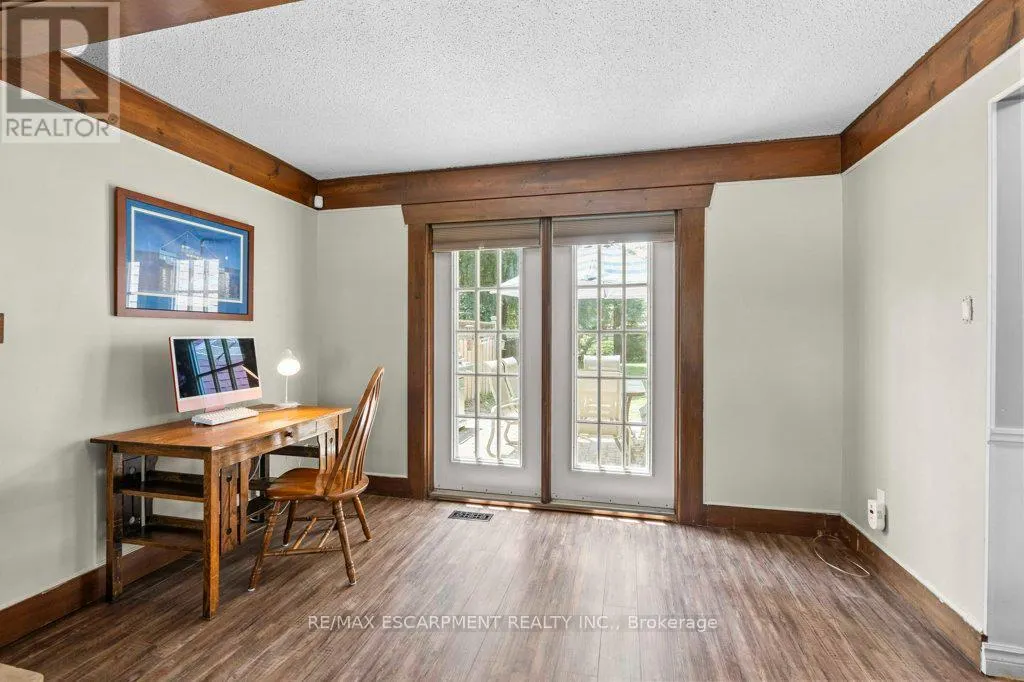 44 CEDARLAND DRIVE