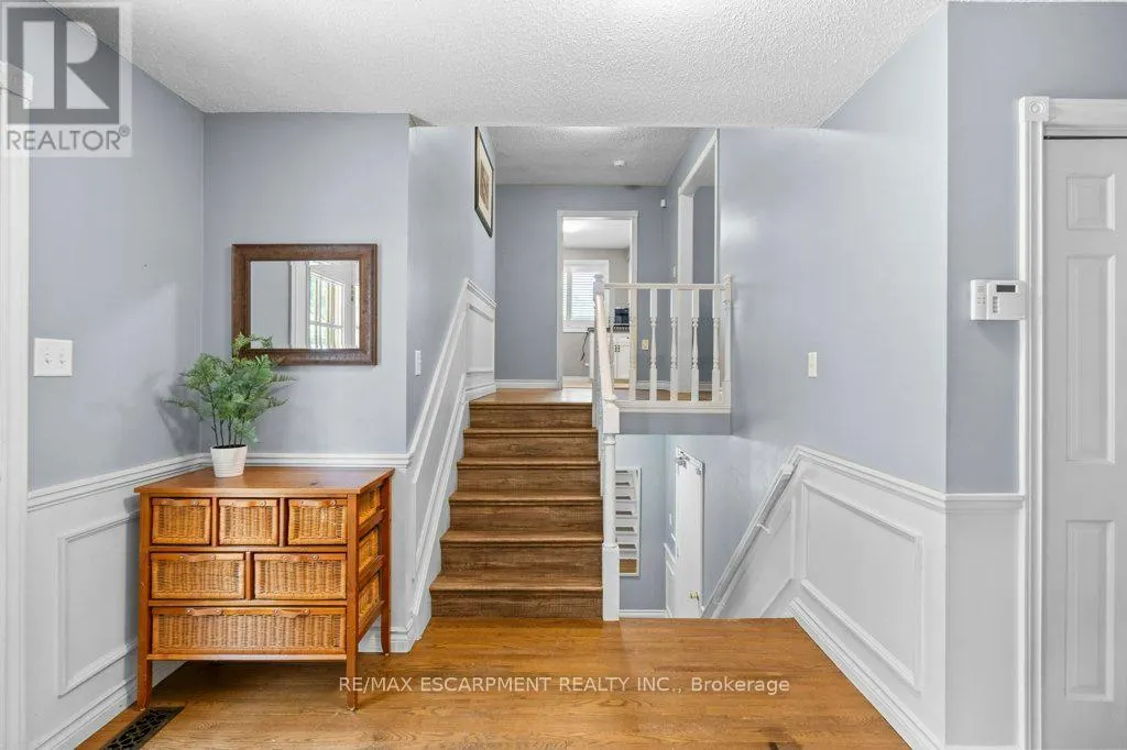 44 CEDARLAND DRIVE