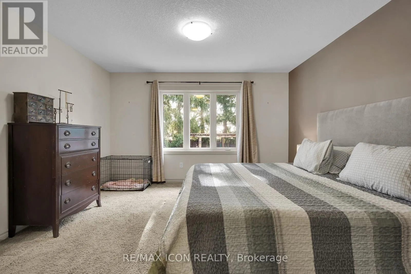 17 TANAGER PLACE