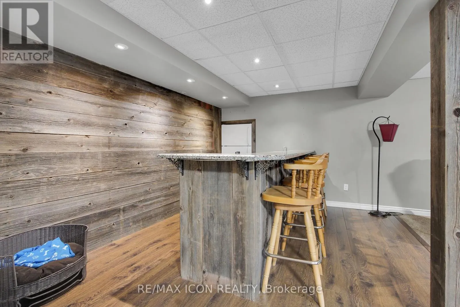 17 TANAGER PLACE