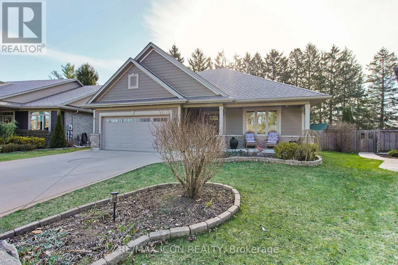17 TANAGER PLACE