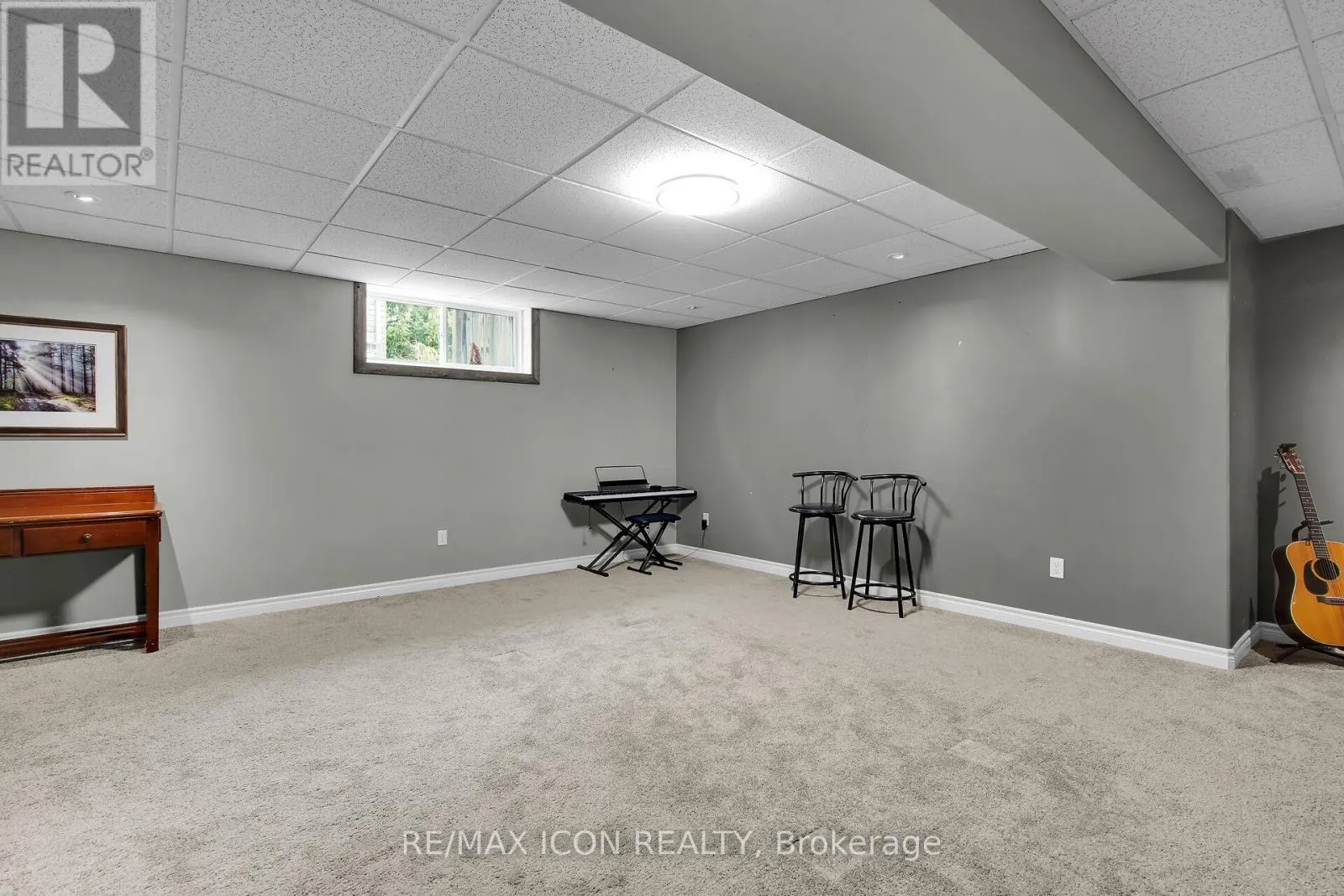 17 TANAGER PLACE