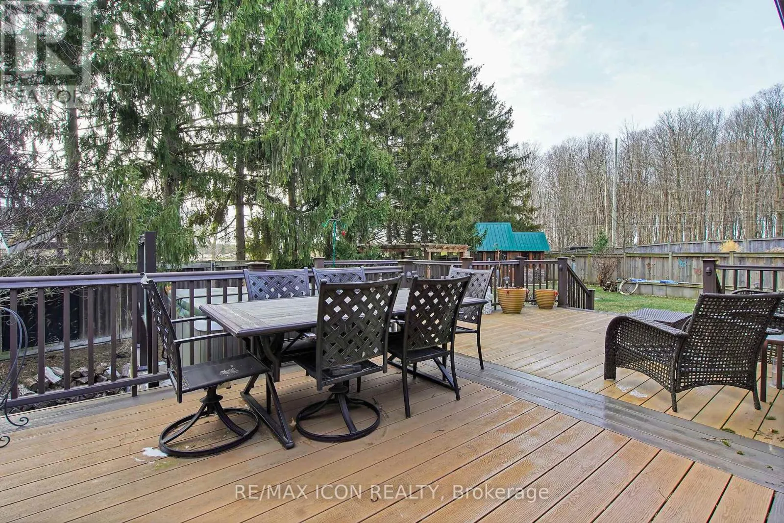 17 TANAGER PLACE