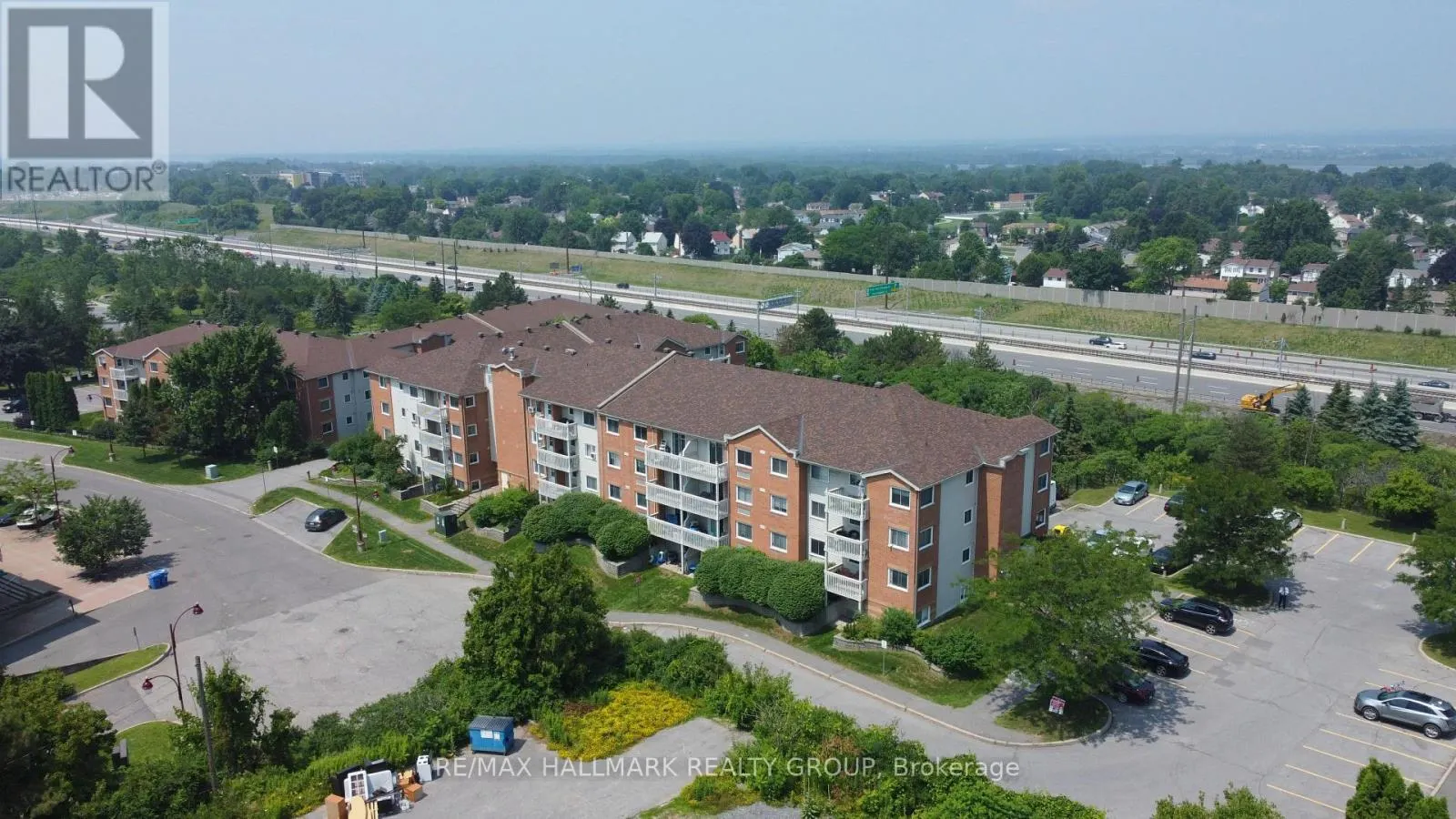 108 - 345 CENTRUM BOULEVARD