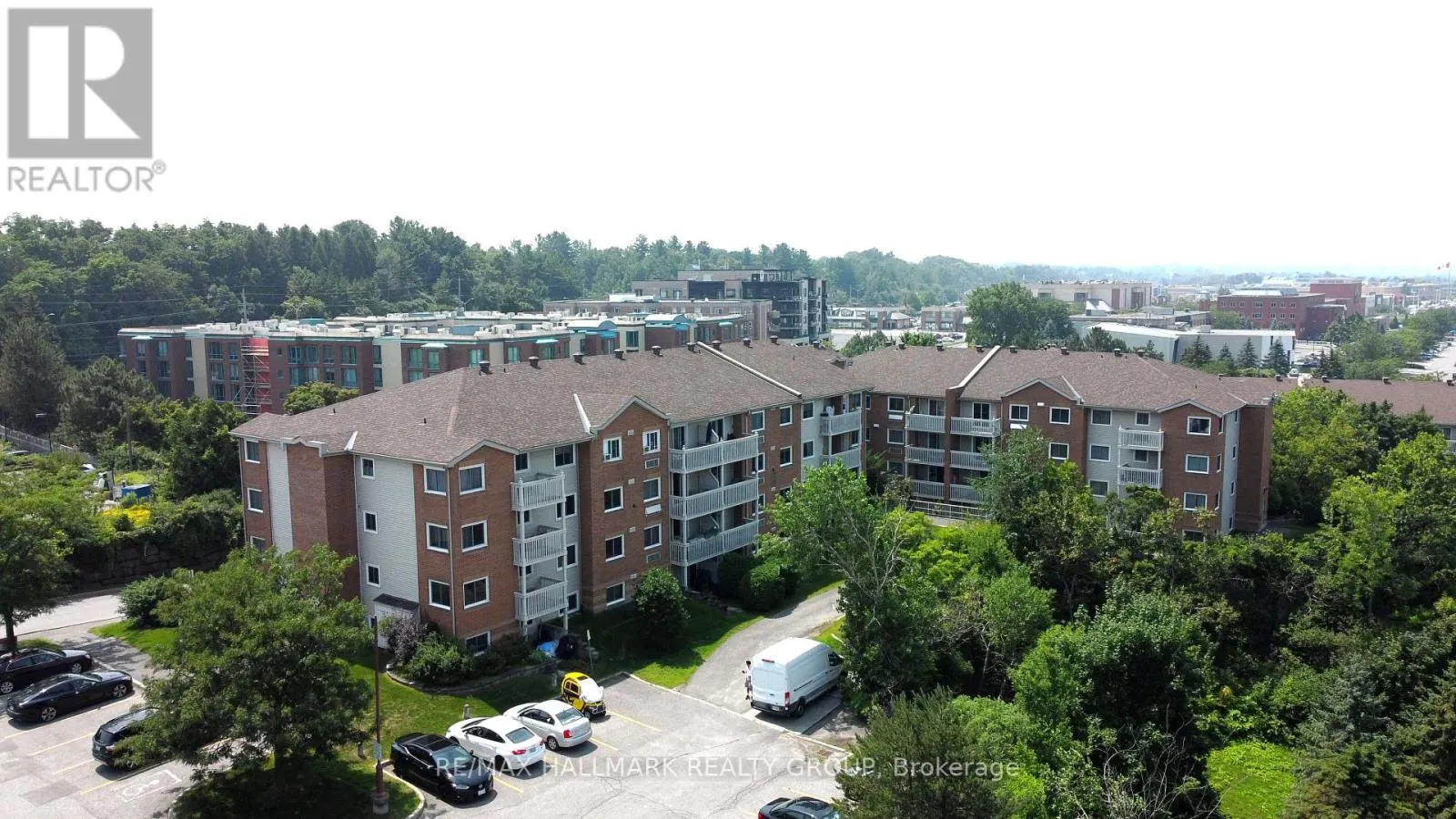 108 - 345 CENTRUM BOULEVARD