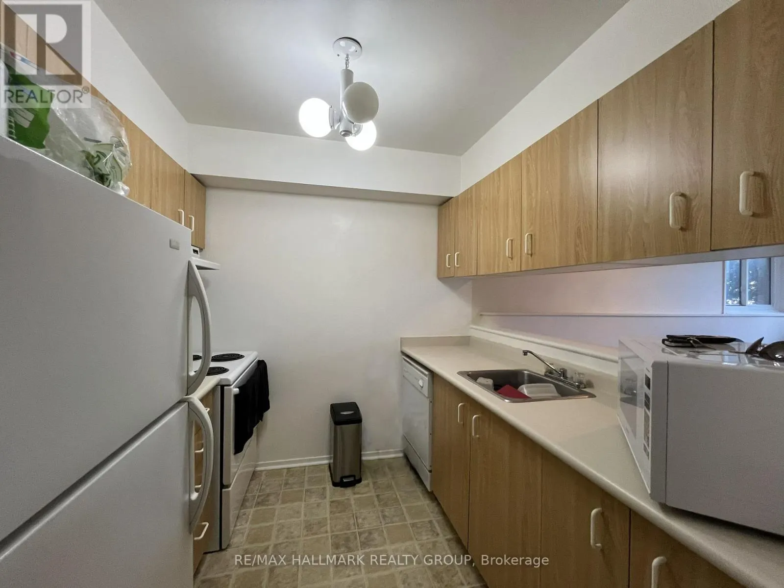 108 - 345 CENTRUM BOULEVARD