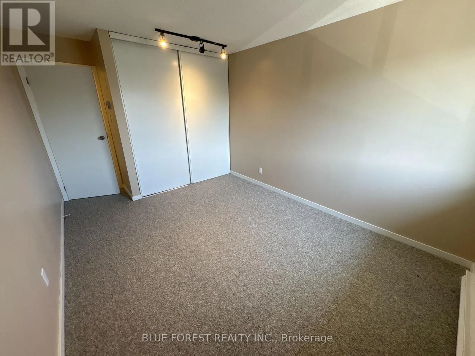 308 - 733 DEVERON CRESCENT, #308