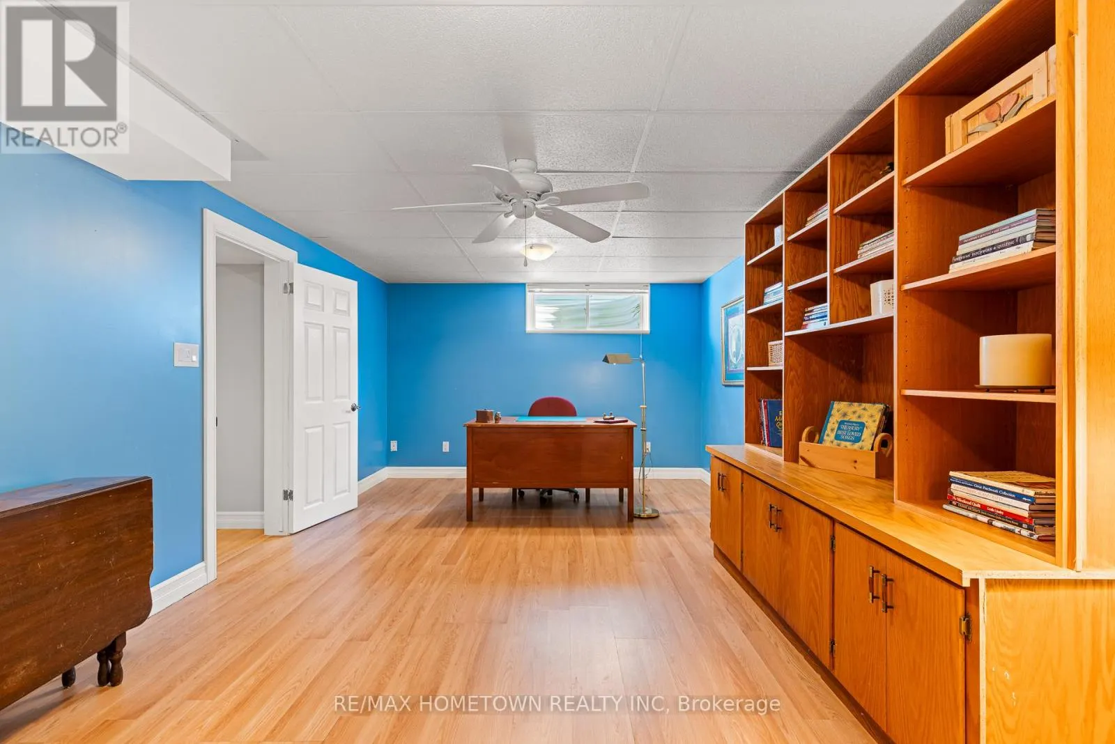 1026 CRESTWOOD DRIVE