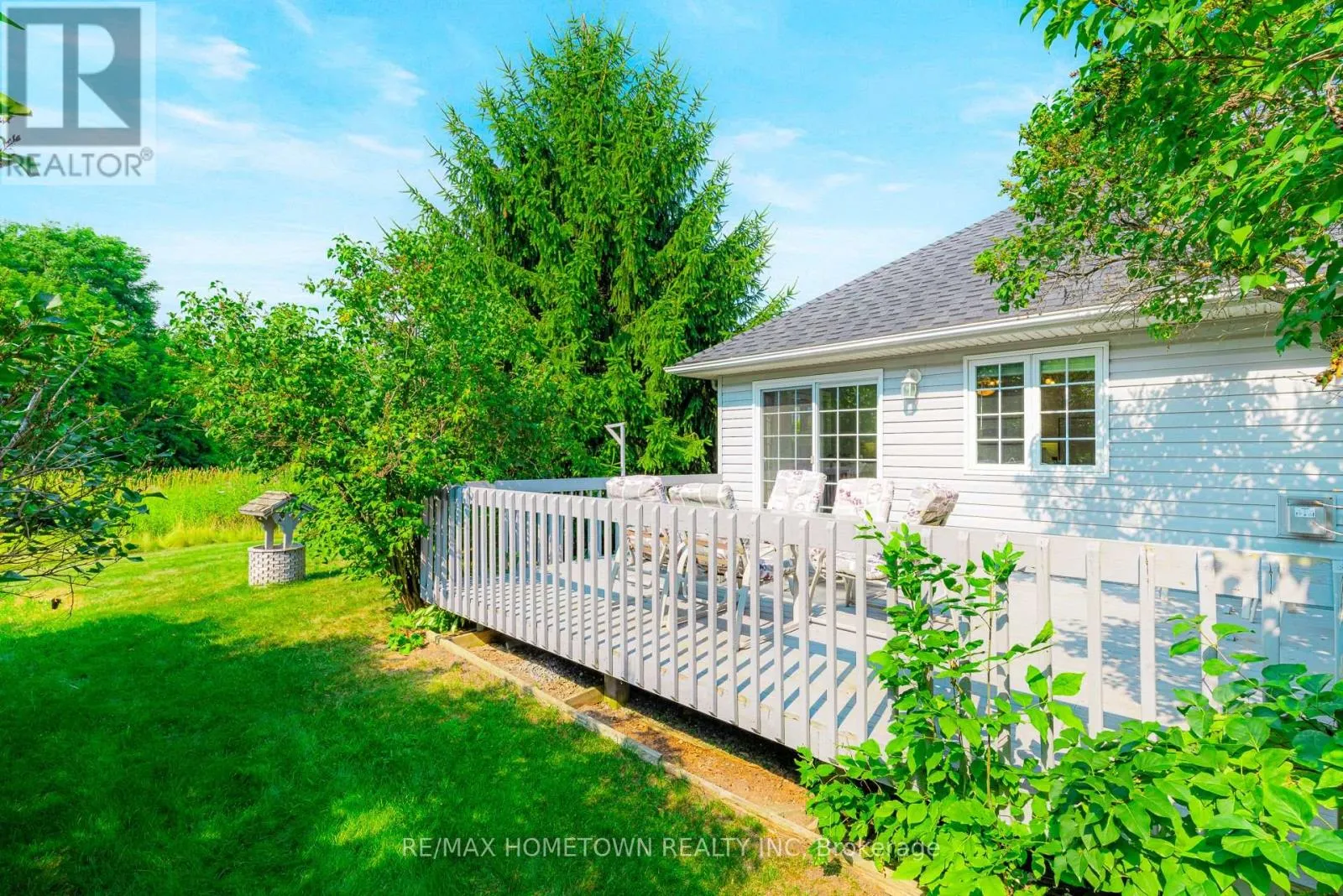 1026 CRESTWOOD DRIVE