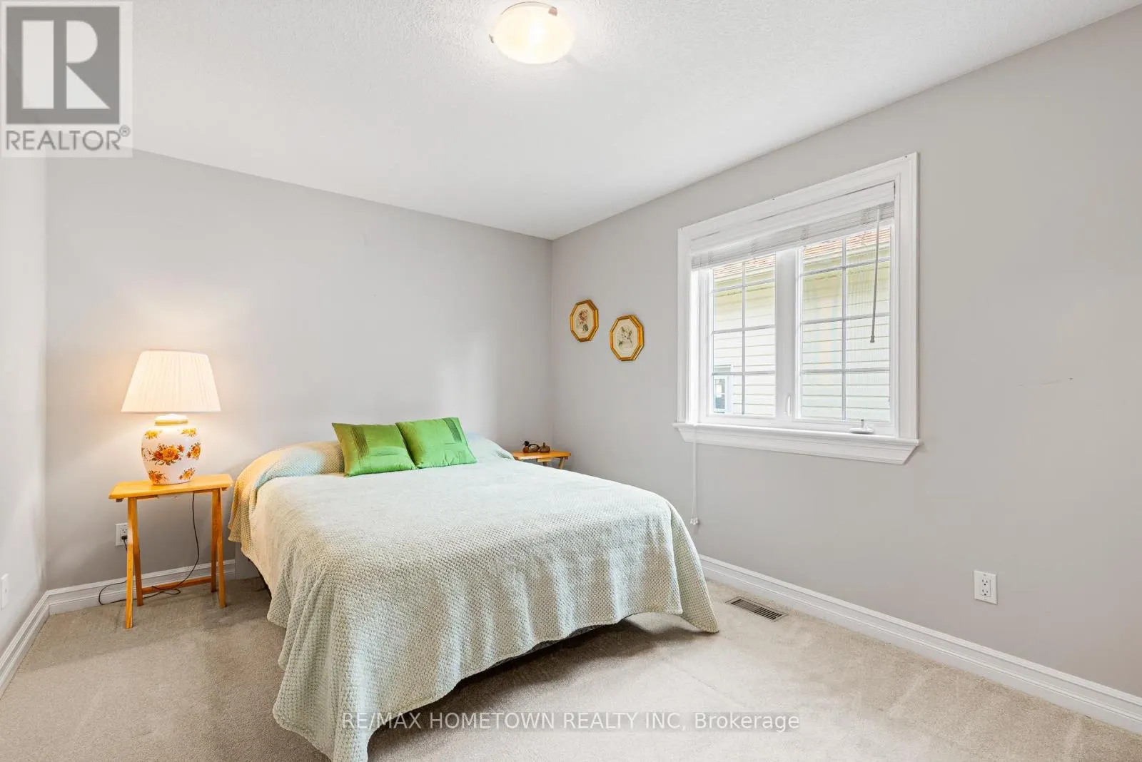 1026 CRESTWOOD DRIVE