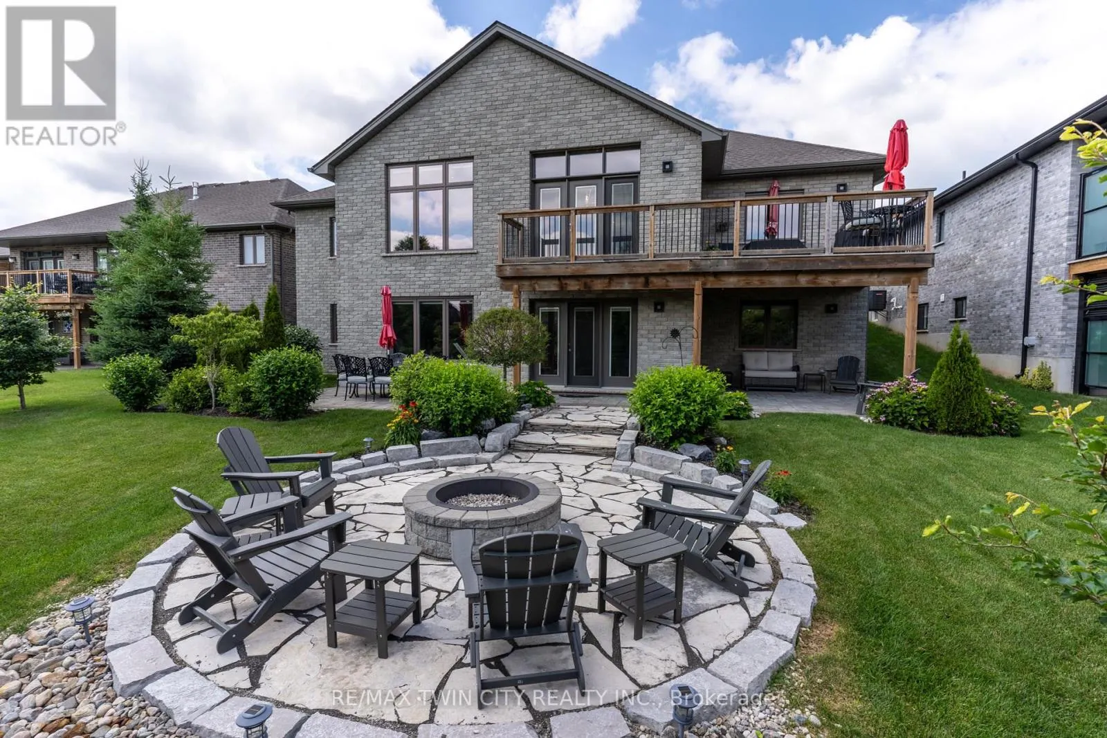 147 ROBIN RIDGE DRIVE
