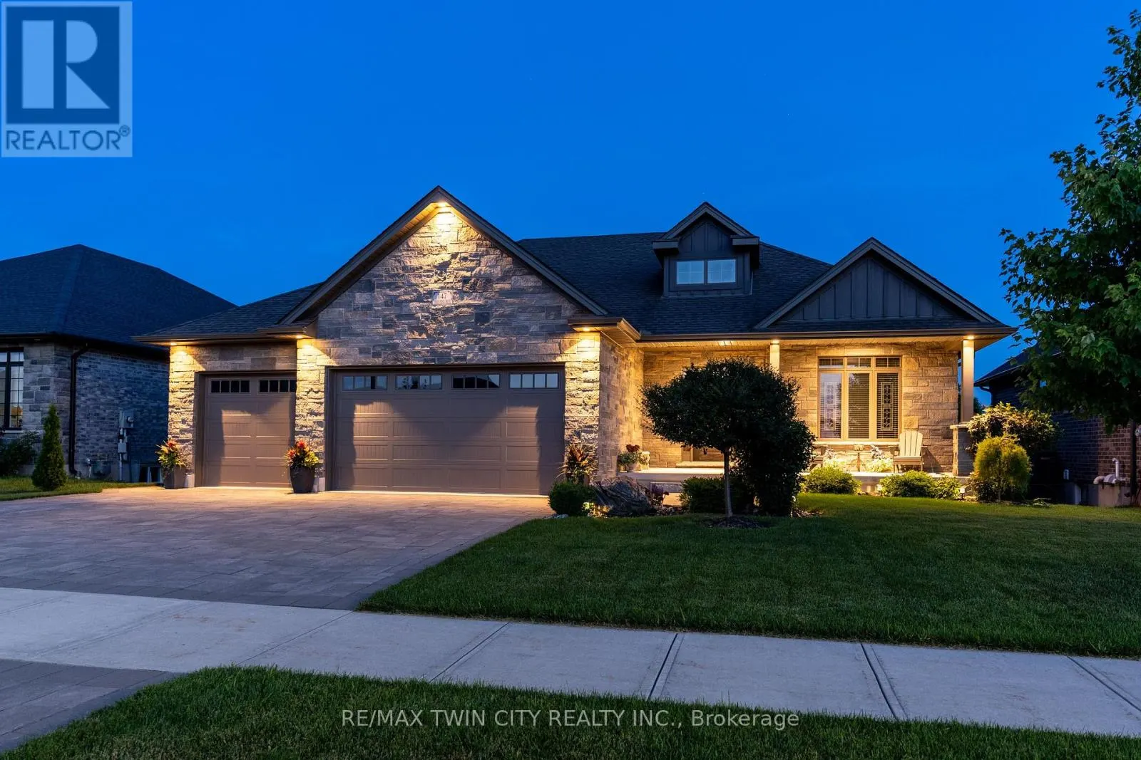 147 ROBIN RIDGE DRIVE