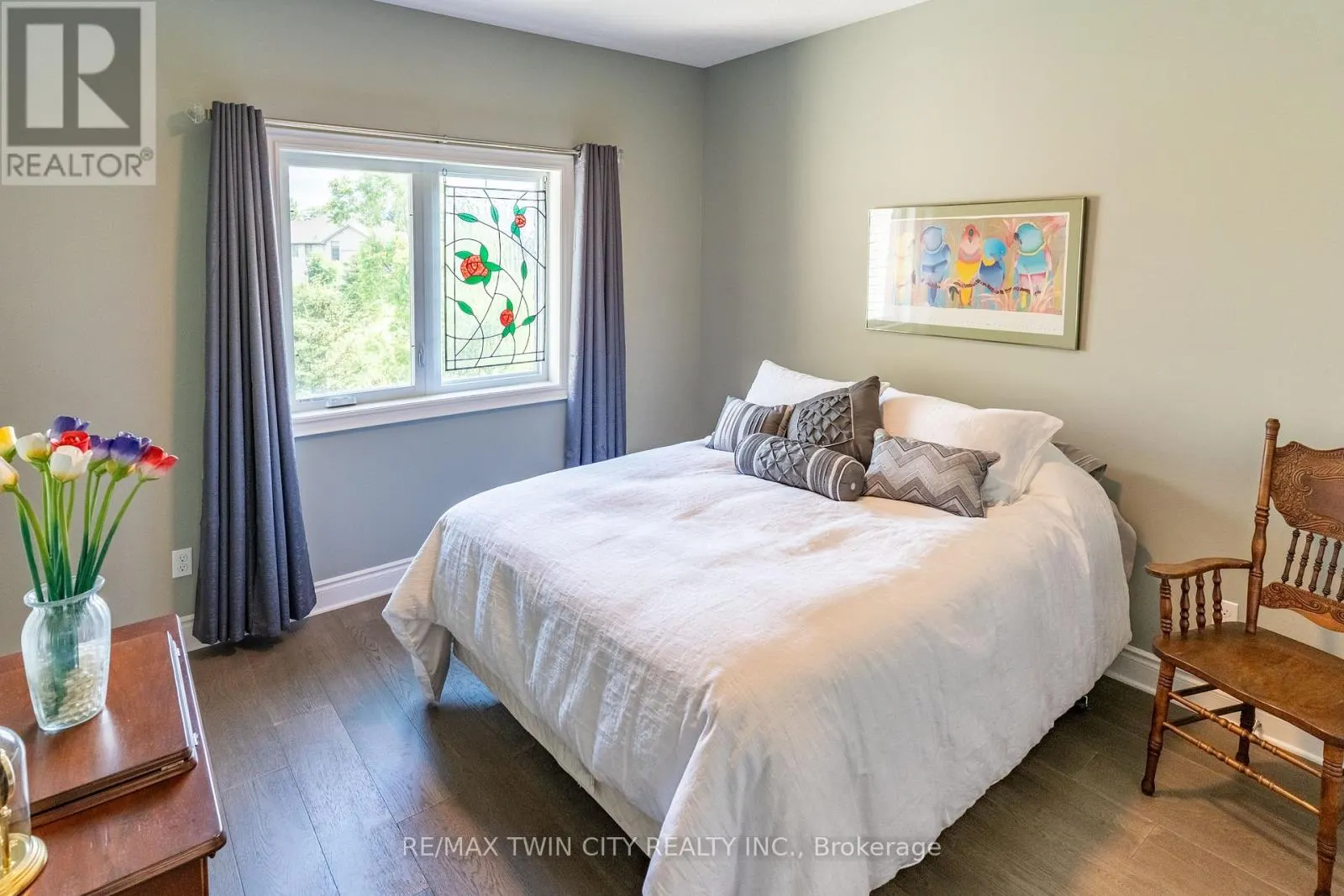 147 ROBIN RIDGE DRIVE