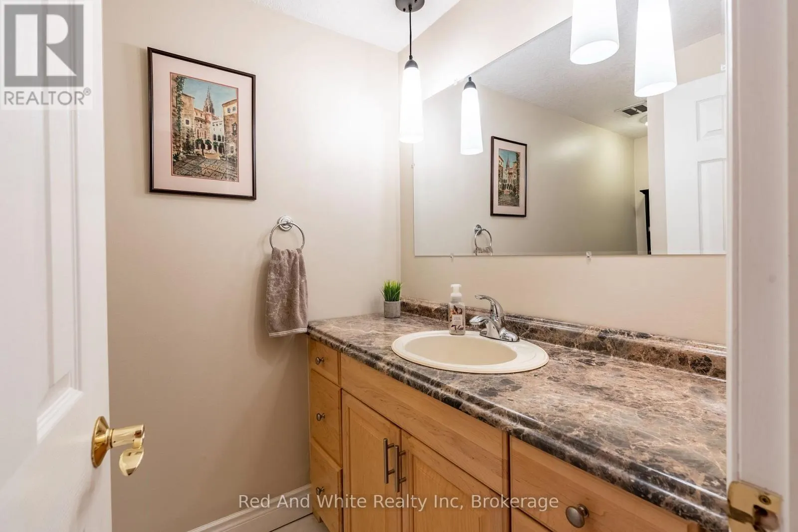447 OLD CHICOPEE TRAIL