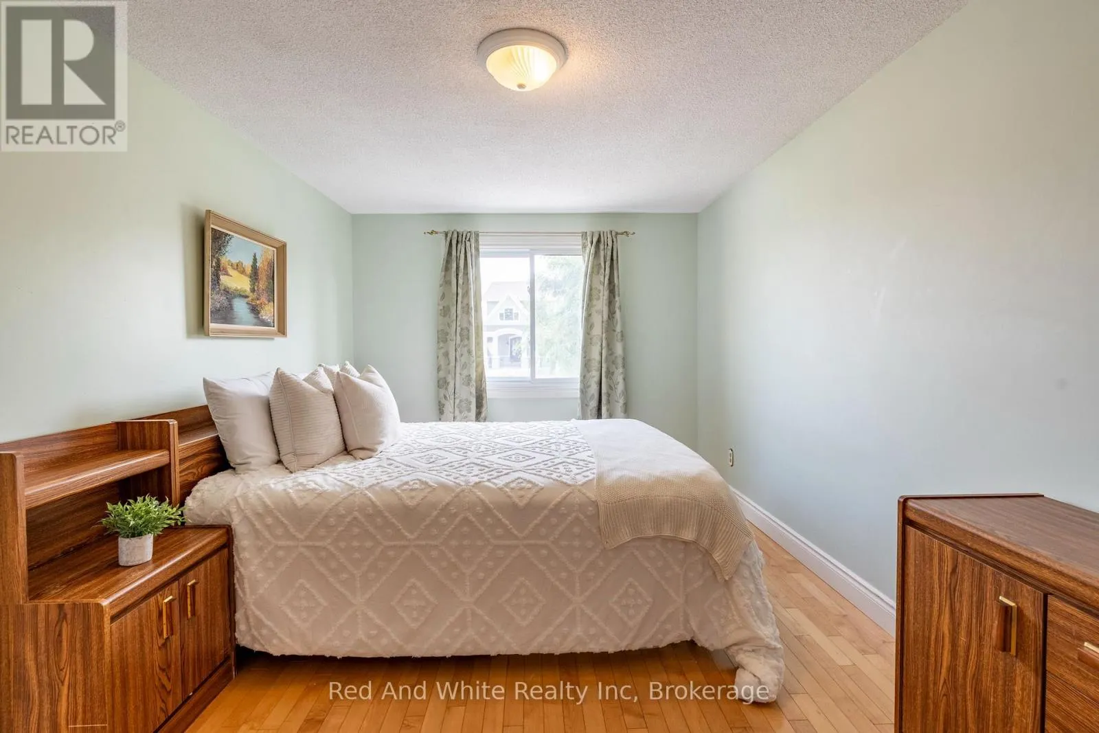447 OLD CHICOPEE TRAIL