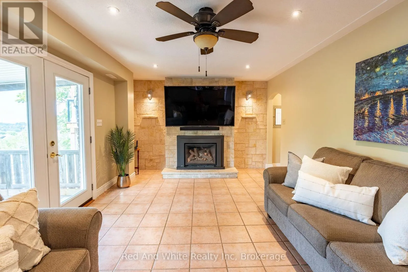 447 OLD CHICOPEE TRAIL