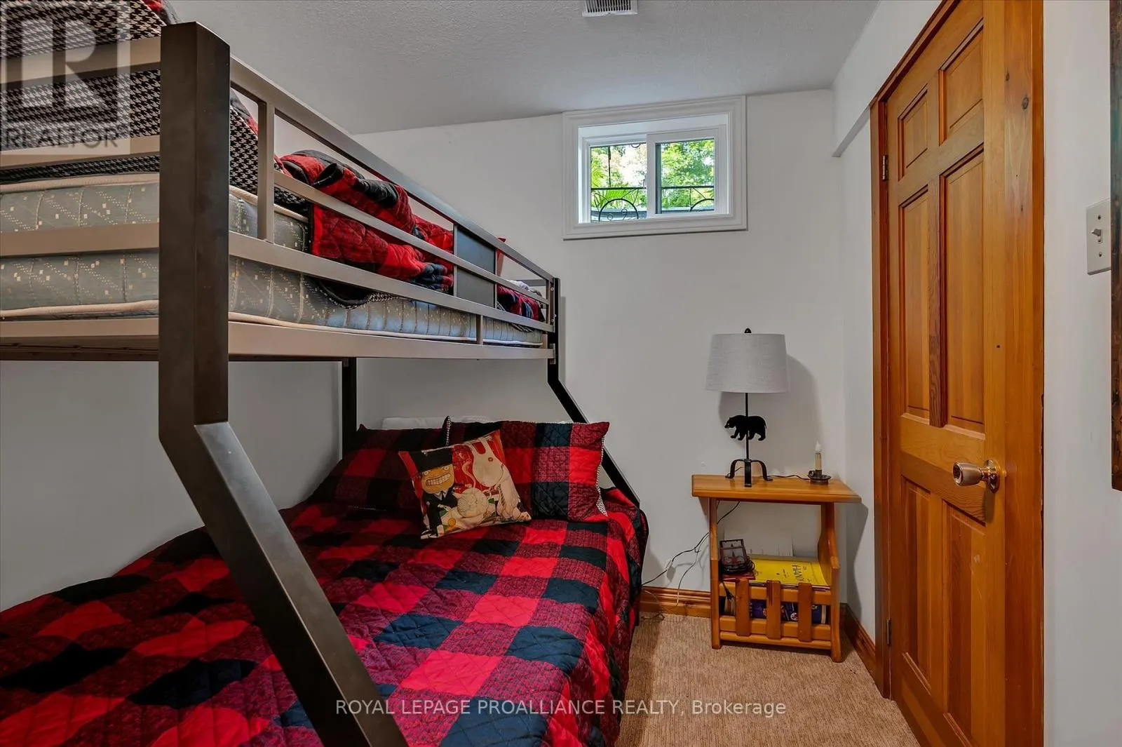 642 DINSDALE STREET