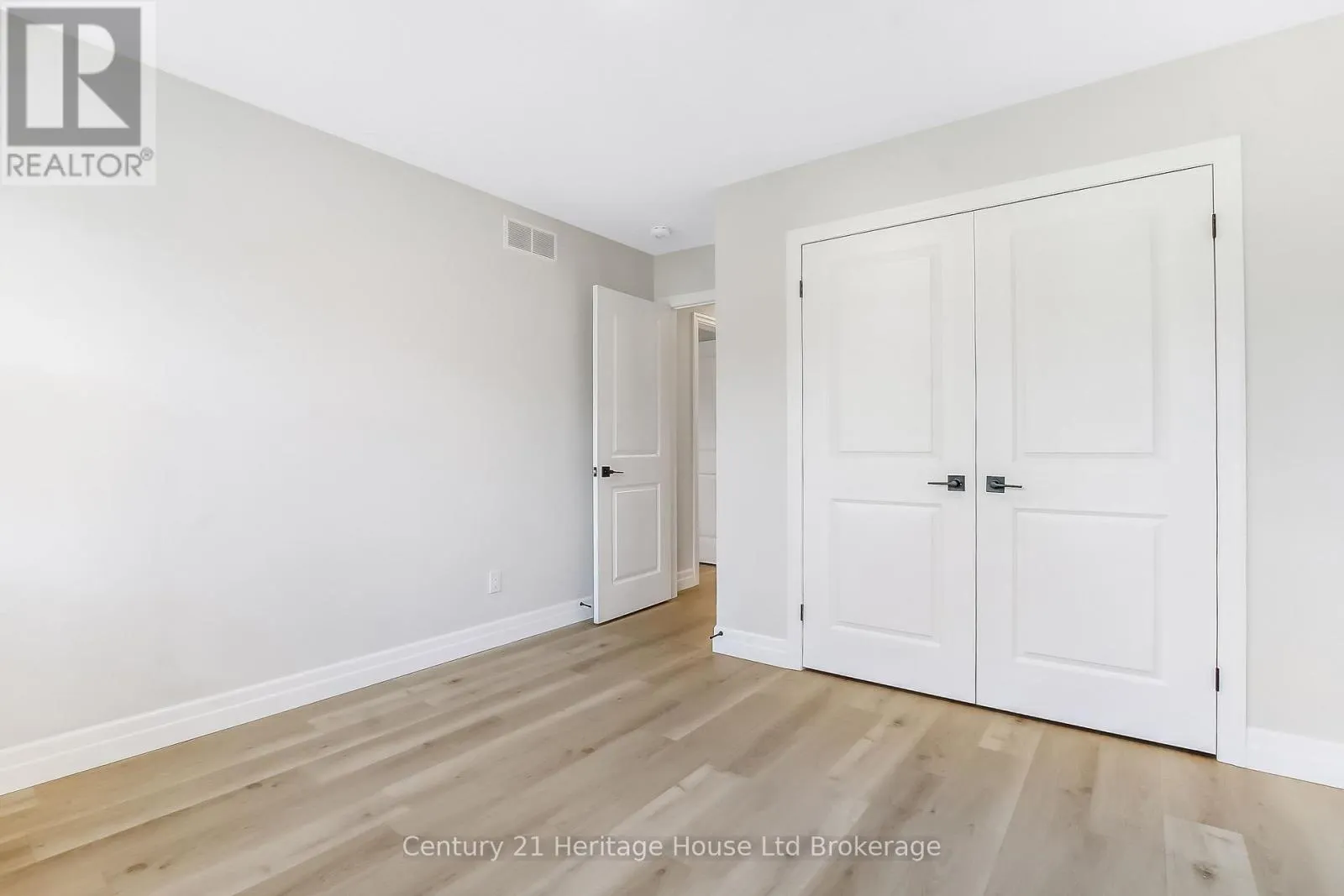 1 - 50 BLANDFORD STREET, #1