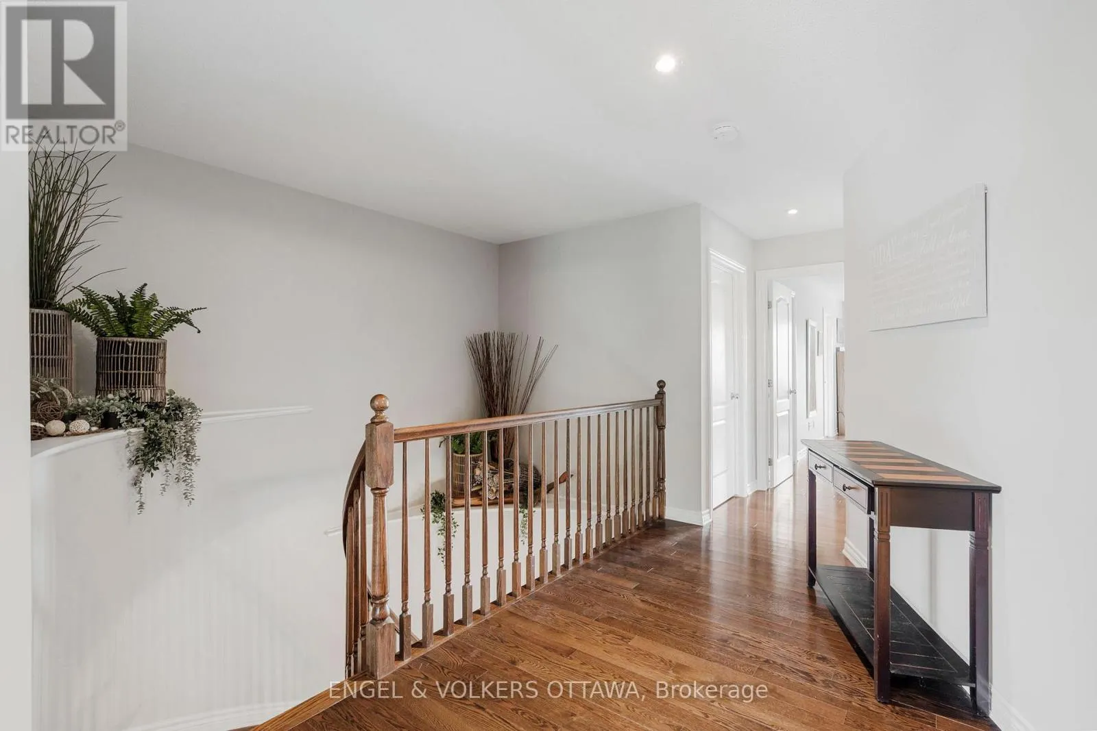 641 WILLOWMERE WAY