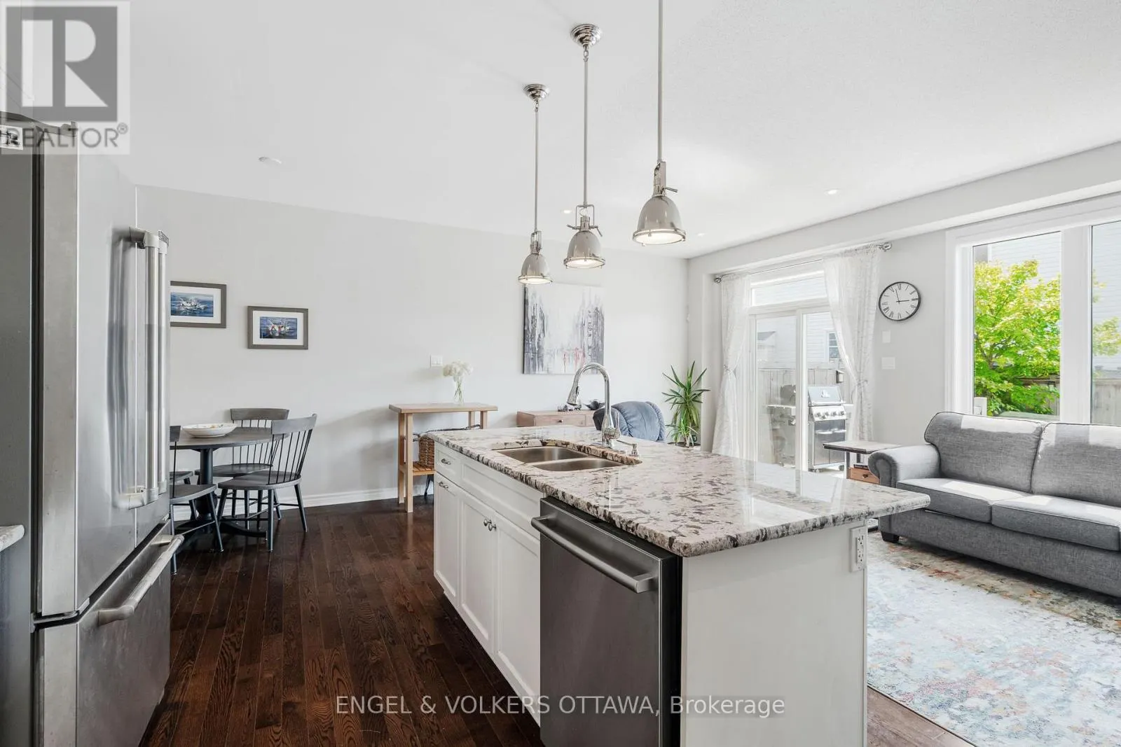 641 WILLOWMERE WAY