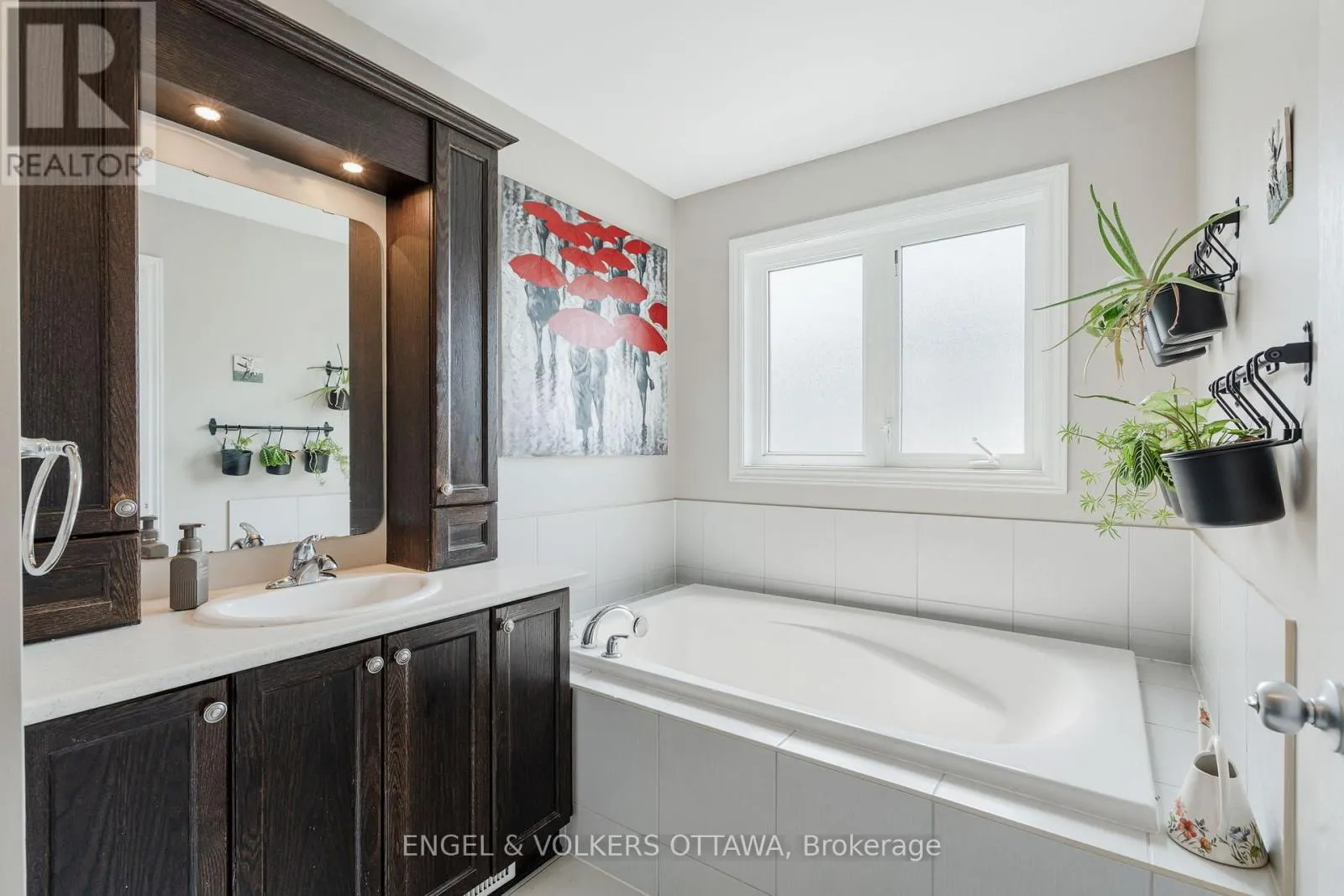 641 WILLOWMERE WAY