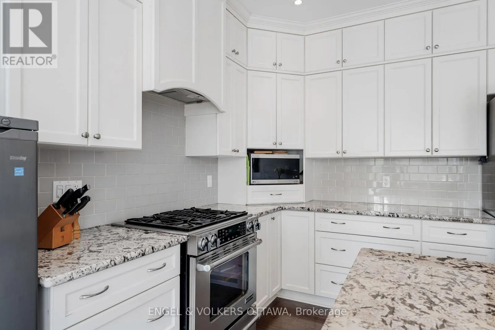 641 WILLOWMERE WAY