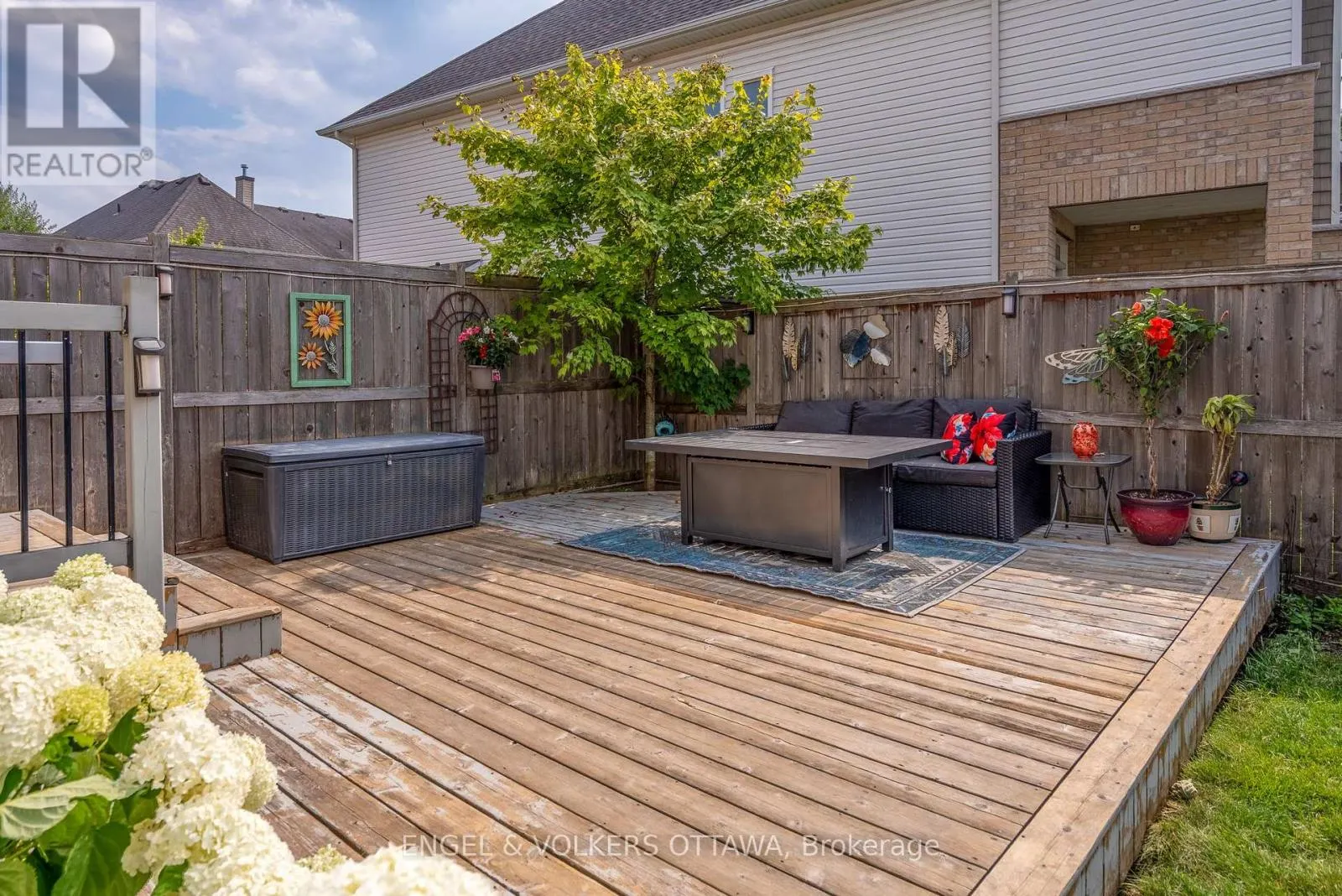 641 WILLOWMERE WAY