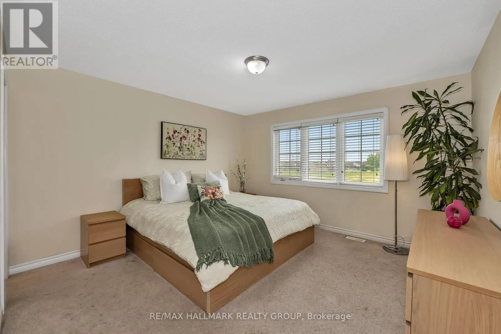 334 ASTELIA CRESCENT
