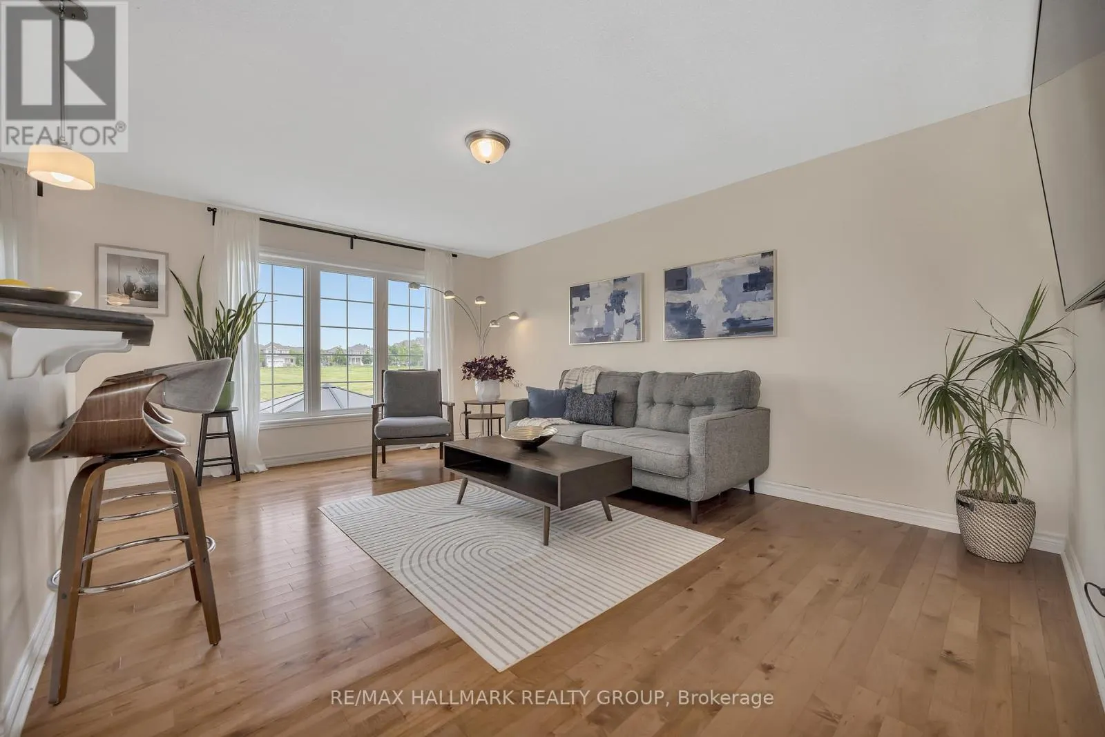 334 ASTELIA CRESCENT