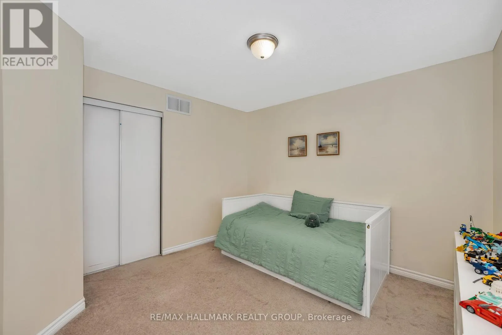334 ASTELIA CRESCENT